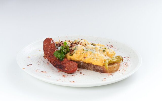 The Lodge, Blacktown - Sydney