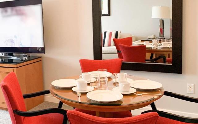 Four Seasons Luxury Private Residences