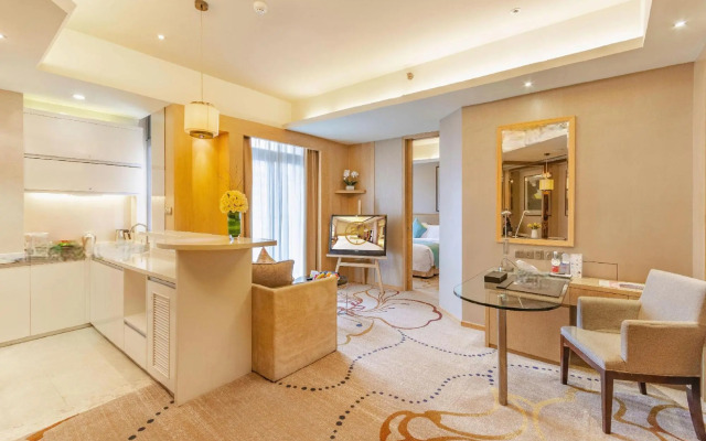 Royal Suites & Tower
