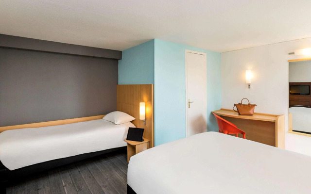 ibis Roscoff bord de mer