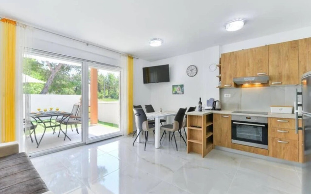 Cascade villas with private garden and jacuzzi