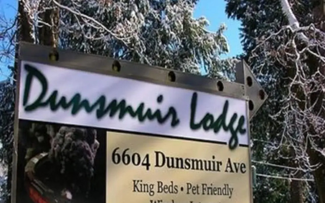 Dunsmuir Lodge