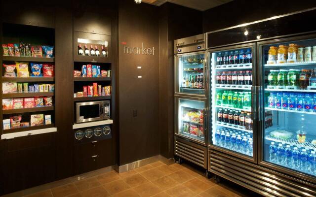 Courtyard by Marriott Seattle Everett Downtown