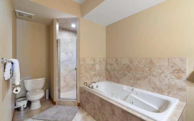 Cascade Suite-Three Bedroom Penthouse