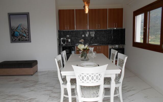 Kinira Beach Hotel