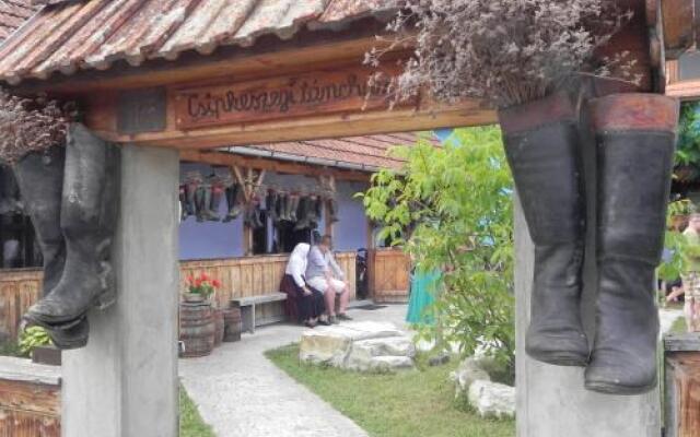 Csipkeszeg Bed & Breakfast Sic / Szék Romania