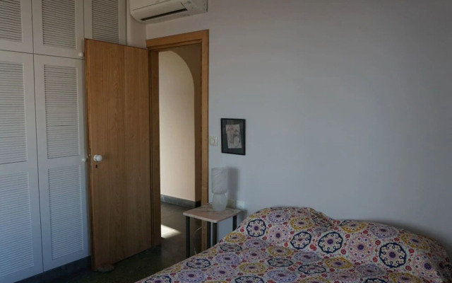 Villa Alati - Seafront Villa With Swimming Pool