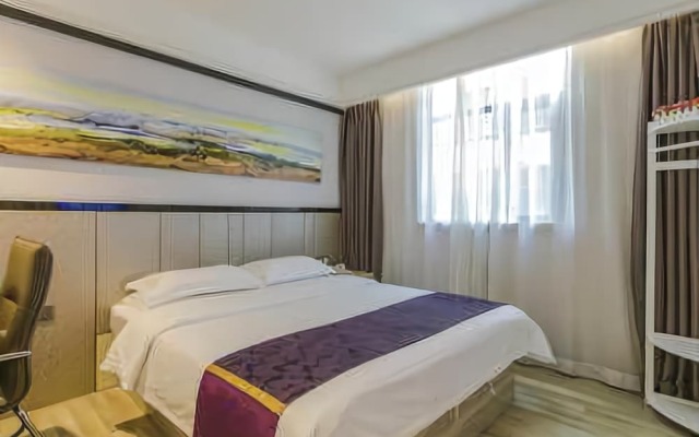 Super 8 Hotel
