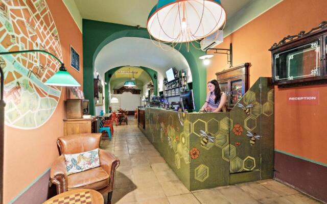 Hotel Azzi