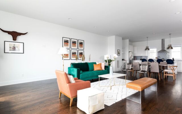 Domio Sylvan Park Vibrant 12BR 3 Houses