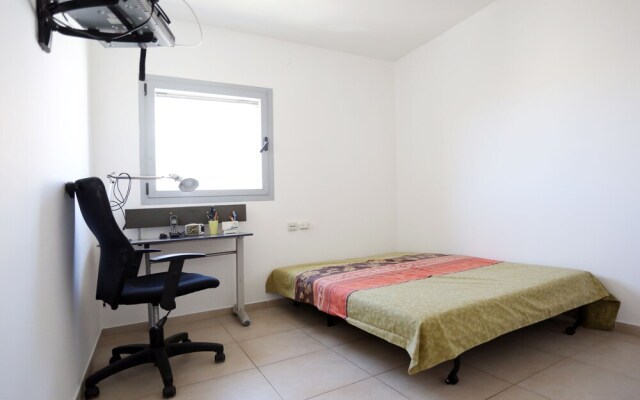 3BR balcony Hayarkon Tel Aviv