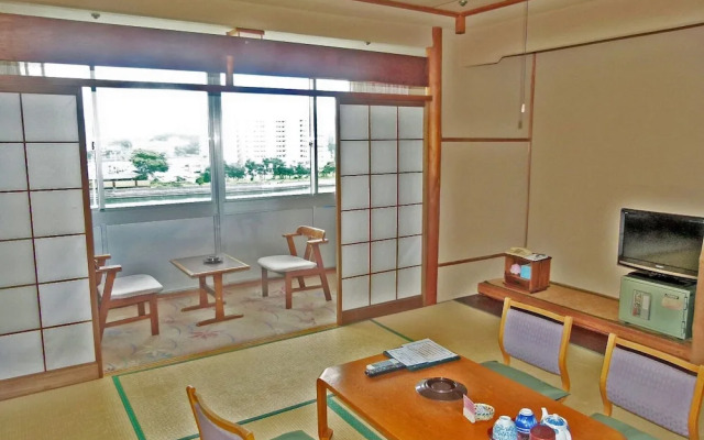 Shirahama Seaside Hotel