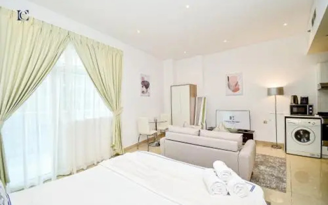 Budget Studio with Balcony, Yacht Bay Marina - BRZ