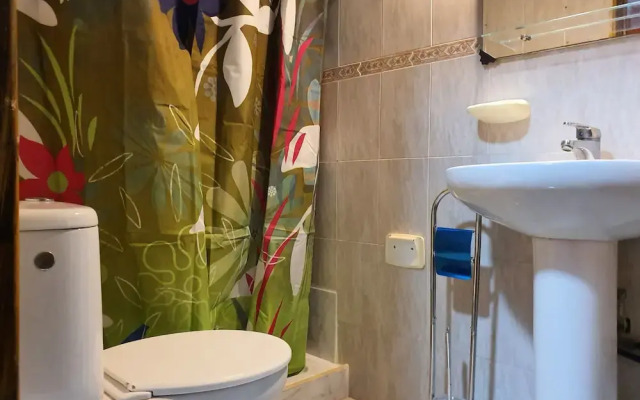 Low Cost Room Plaza de Hierro I