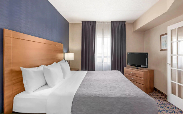 Quality Suites Whitby