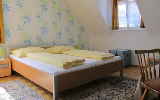 Pension Sonne Bed & Breakfast