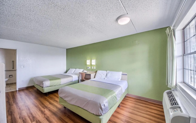 Motel 6 San Antonio, TX - Northwest Medical Center