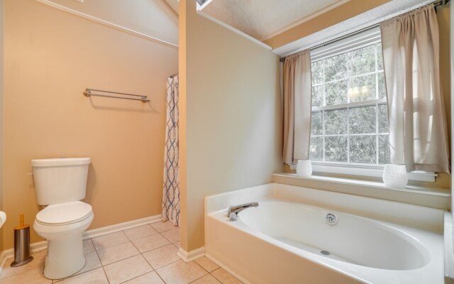 Pet-friendly Franklin Home ~ 21 Mi to Nashville!