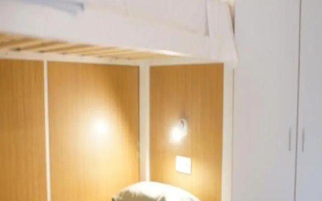 Aiora Hostel