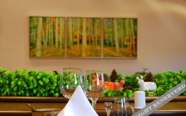 Pinellow Hotel