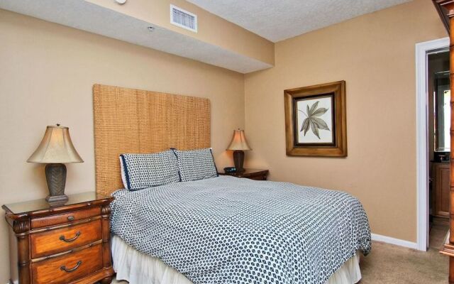 Colonnades 1901 - 4 Br condo