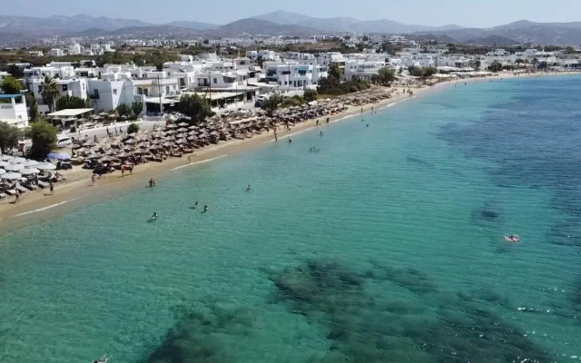 Manios Suites