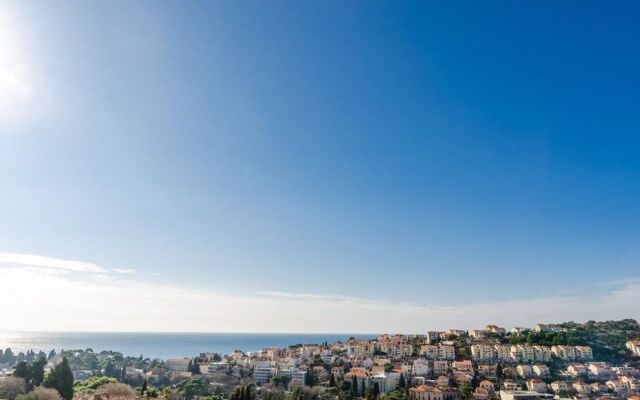 Niko's Sea View Apartment