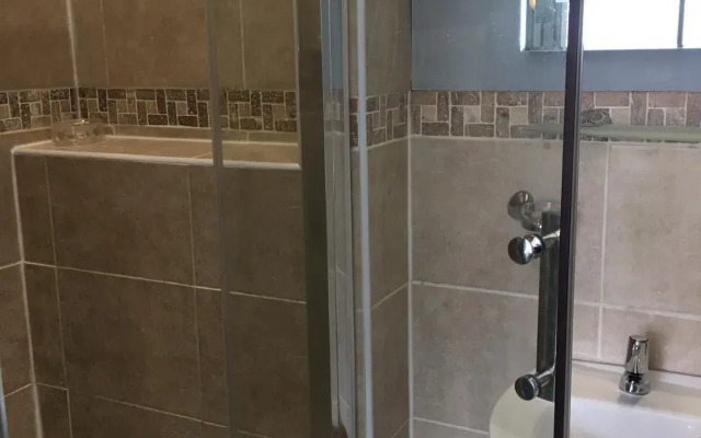 Hillcrest Guest House