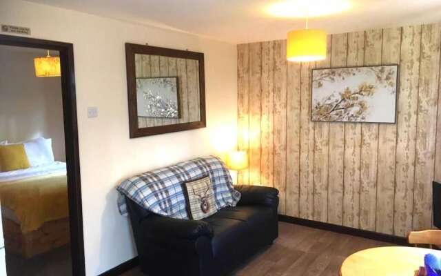 Wren 21-Hot Tub-Woodland Lodges-Tenby-Camarthenshire