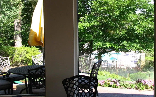 River Terrace Green River