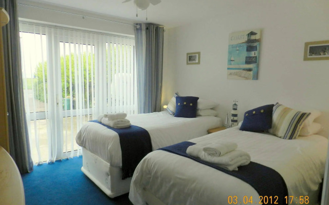 Watersedge Guest House