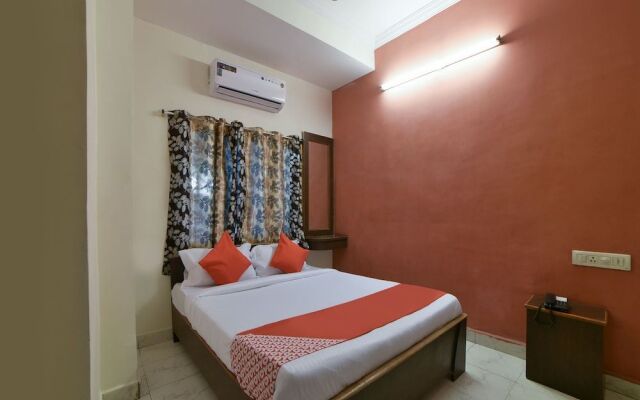 OYO 16533 Hotel Sudarshan