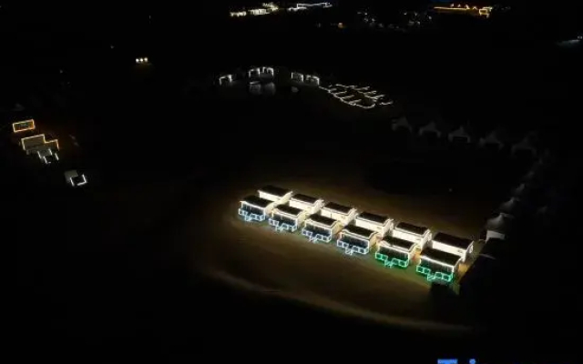 Zhongwei Wuhu Adventure and Study Desert Star Camping Base