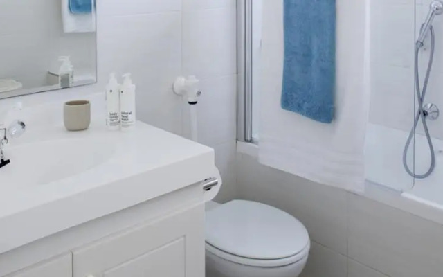 Clifton 1st Beach Elite