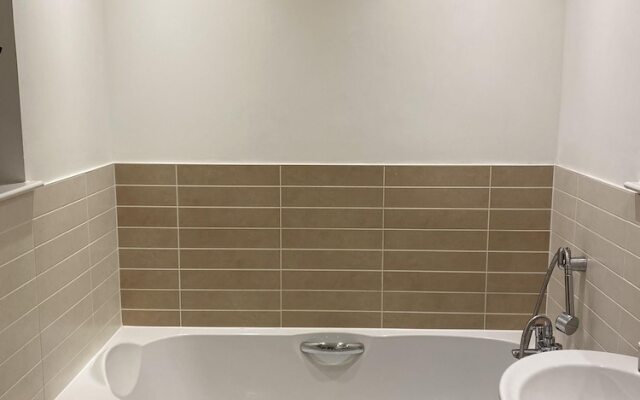 Rueben Suite by Eaa Homes