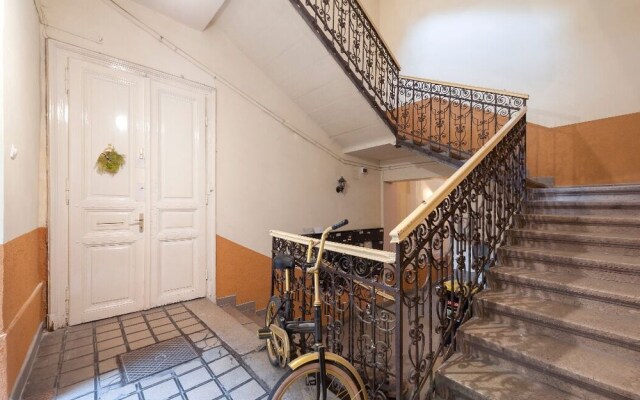 Home Apartment