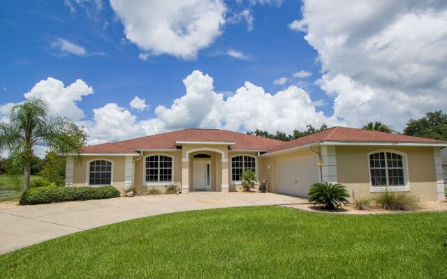 Spacious Modern Pool Home, Family & Golf Trips - 4727 4 Bedroom Home by RedAwning