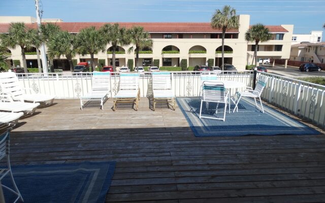 Sunny Shores Inn & Suites