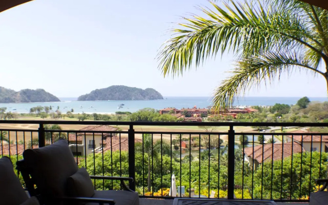 CR Luxury Los Sueños Condos