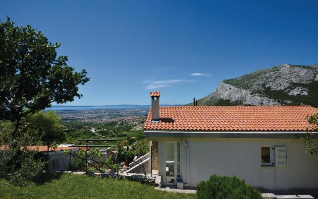 Stunning Home in Klis With Wifi and 3 Bedrooms