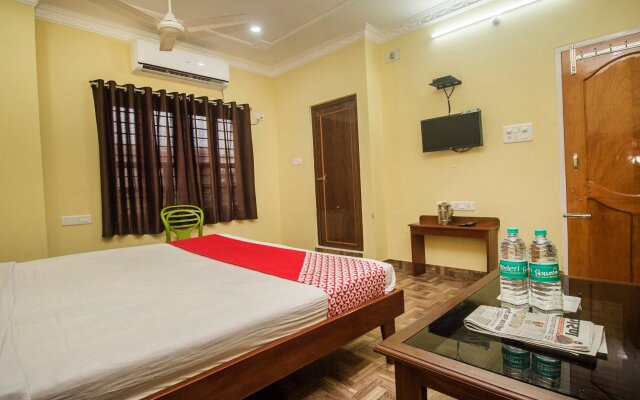 SS Lodge By OYO Rooms