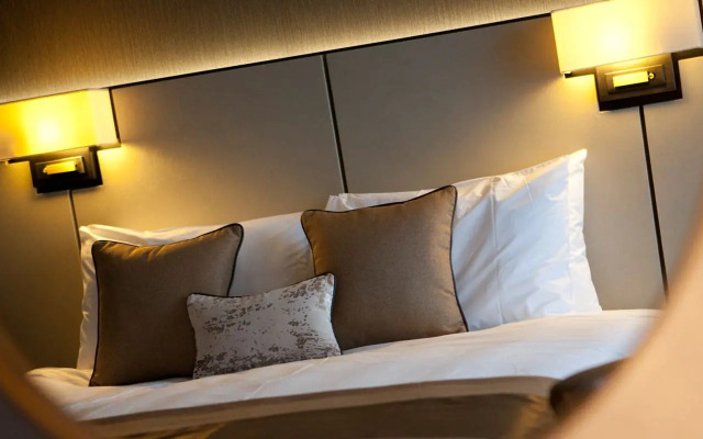 Crowne Plaza Aberdeen Airport by IHG