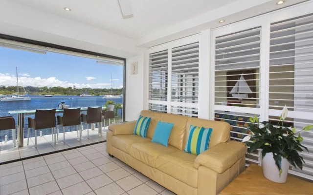 Aqua Linea 3 Noosa Parade 82