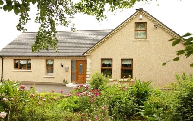 Kilmail Country Chalet