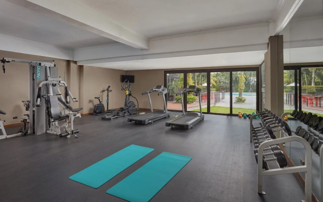 Holiday Inn & Suites Batangas Limapark by IHG