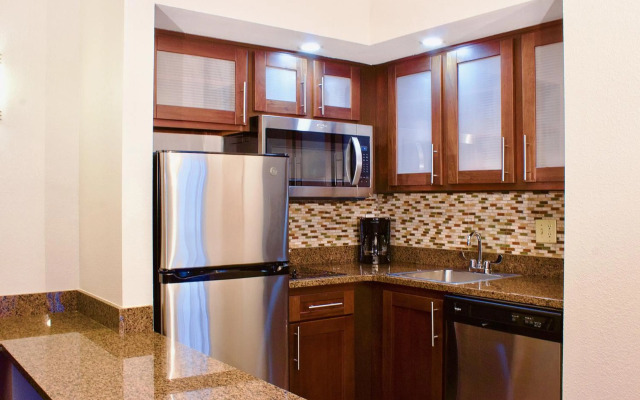 Staybridge Suites Chattanooga at Hamilton Place by IHG