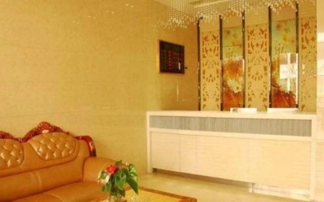 6+1 Business Hotel