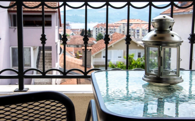 Apartmani Ralux Tivat