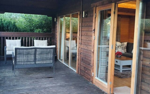 Immaculate 2-bed Lodge Next To Lake