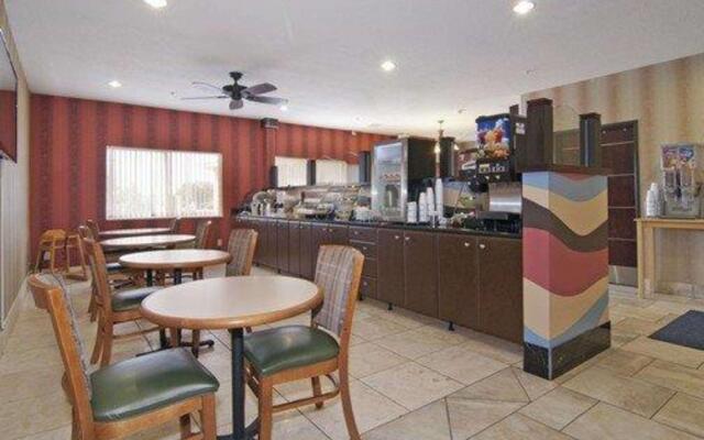 Quality Inn & Suites Mankato East